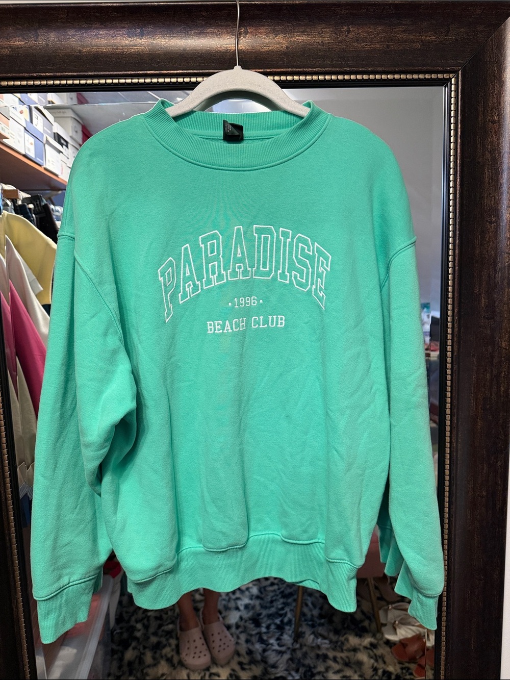 Paradise Beach Club Mint Crewneck Sweatshirt women